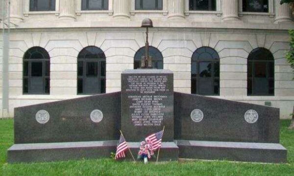 SEDALIA VIETNAM WAR MEMORIAL