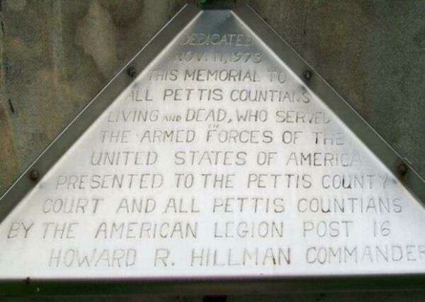 PETTIS COUNTY VETERANS MEMORIAL PLAQUE