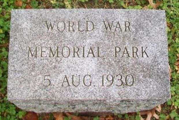 WORLD WAR MEMORIAL PARK DEDICATION STONE