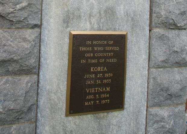 GOUVERNEUR MEMORIAL ARCH PLAQUE E