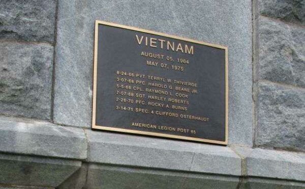 GOUVERNEUR MEMORIAL ARCH PLAQUE D