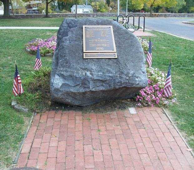 HIGHTSTOWN WORLD WAR II MEMORIAL