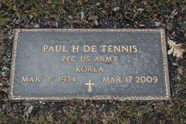PAUL H DE TENNIS MEMORIAL CEMETERY STONE