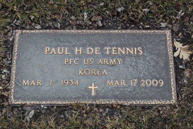 PAUL H DE TENNIS MEMORIAL CEMETERY STONE