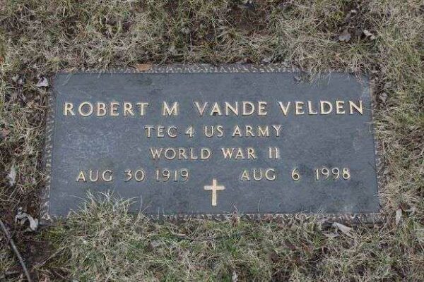 ROBERT M VANDE VELDEN MEMORIAL CEMETERY STONE