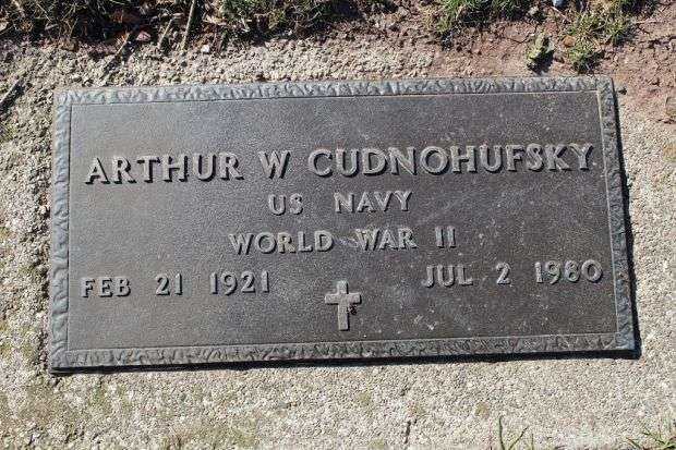 ARTHUR W CUDNOHUFSKY MEMORIAL CEMETERY STONE