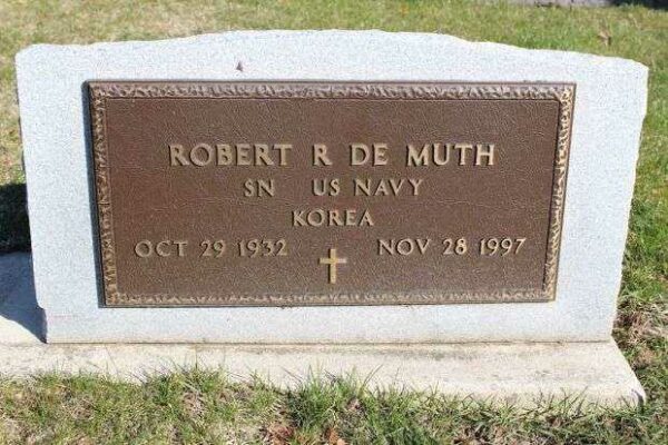 ROBERT R DE MUTH MEMORIAL CEMETERY STONE