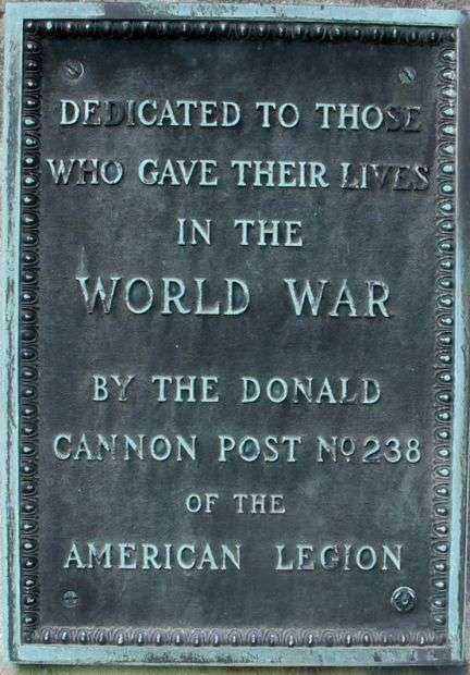 MAPLE GROVE CEMETERY WORLD WAR MEMORIAL PLAQUE A