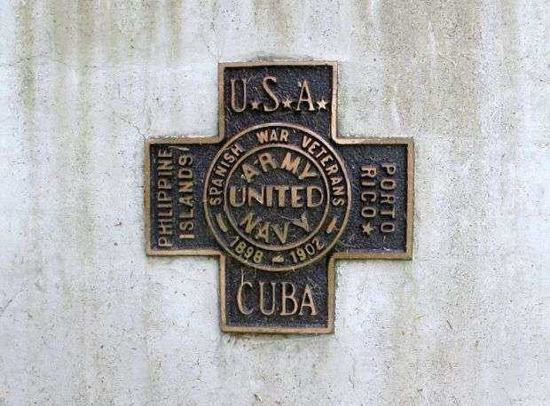 MAPLE GROVE CEMETERY SPANISH AMERICAN WAR MEMORIAL MEDALLION