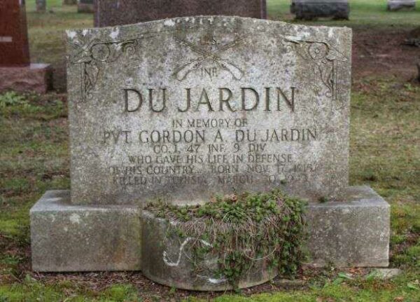 PVT. GORDON A. DU JARDIN MEMORIAL CEMETERY STONE