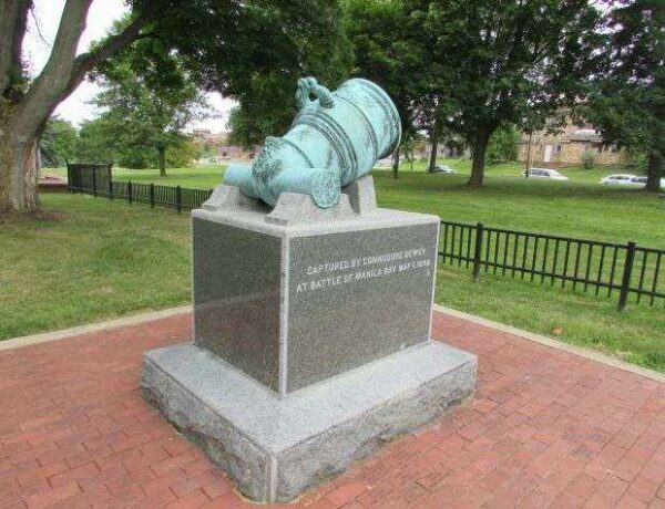 SPANISH MORTAR WAR MEMORIAL SIDE