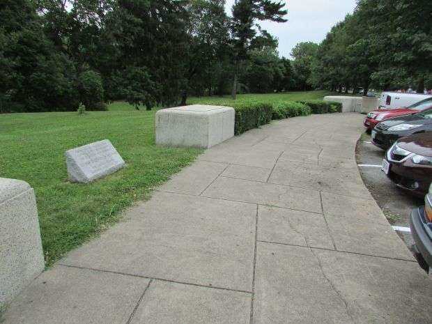 THE LINCOLN HIGHWAY SOLDIERS OF ALL WARS MEMORIAL PAVERS