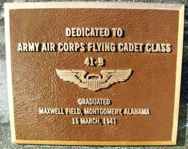 ARMY AIR CORPS FLYING CADETS CLASS 41-B MEMORIAL PLAQUE