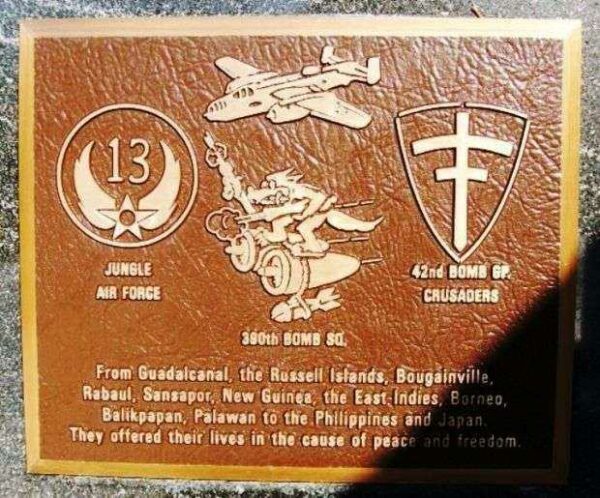 390TH BOMB SQUADRON WAR MEMORIAL PLAQUE