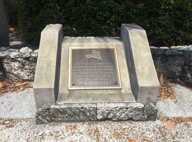 LONG BOAT KEY VETERANS MEMORIAL PLAQUE