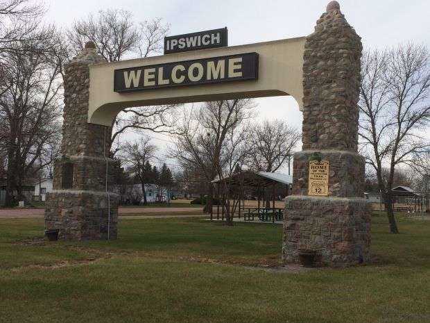 MEMORIAL ARCH OF IPSWICH
