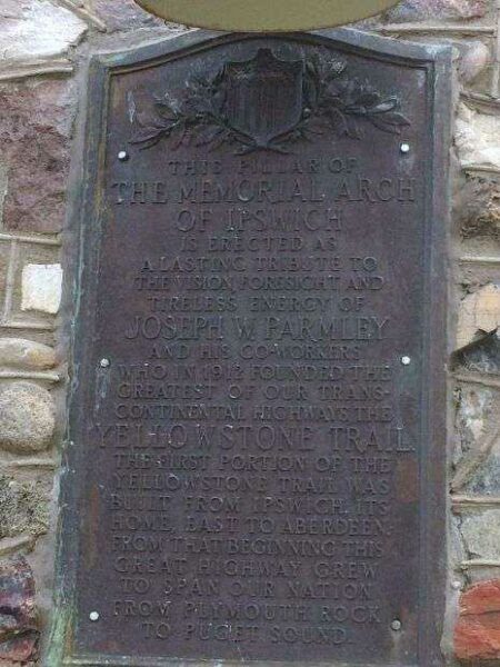 MEMORIAL ARCH OF IPSWICH PLAQUE B