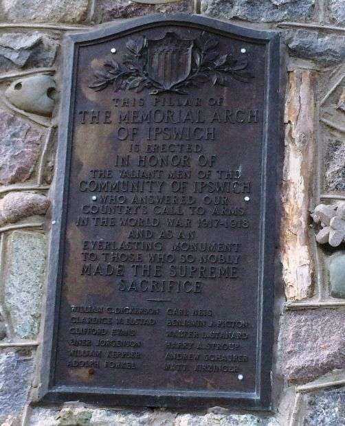 MEMORIAL ARCH OF IPSWICH PLAQUE PLAQUE A