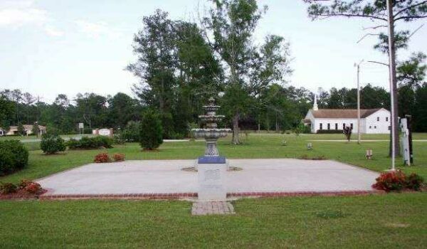 JAMESTOWN VETERANS MEMORIAL