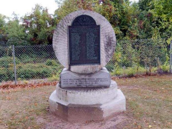 THE HEROES OF 1776 REVOLUTIONARY WAR MEMORIAL