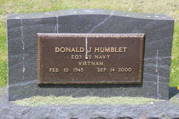 DONALD J HUMBLET MEMORIAL CEMETERY STONE