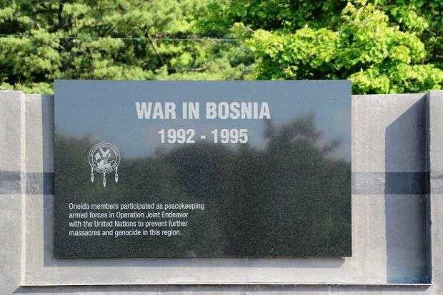 ONEIDA VETERANS MEMORIAL WAR IN BOSNIA PLAQUE