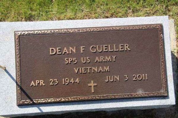 DEAN F GUELLER MEMORIAL CEMETERY STONE