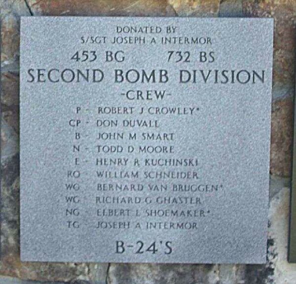 SECOND BOMB DIVISION WAR MEMORIAL PLAQUE