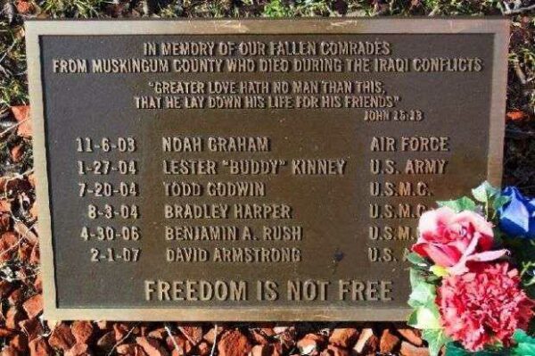 MUSKINGUM COUNTY IRAQI CONFLICTS MEMORIAL PLAQUE