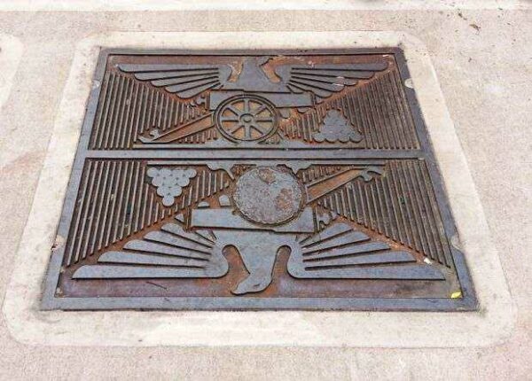 BENNETT PARK REVOLUTIONARY WAR MEMORIAL PLAQUE