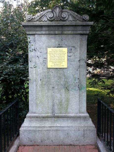 GOVERNOR SMITH HOUSES ARMED FORCES MEMORIAL