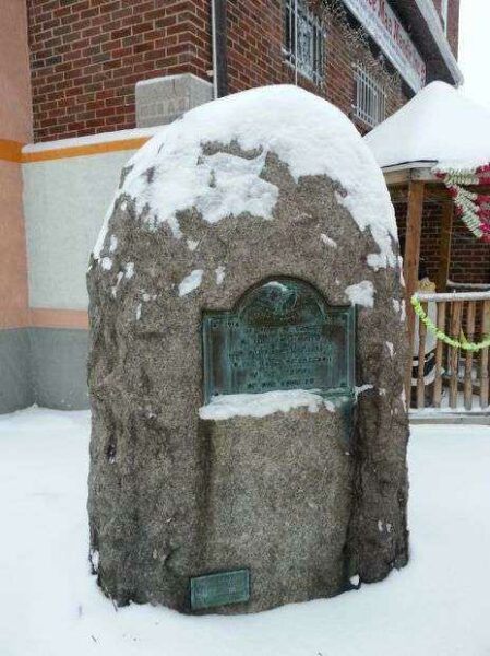 EAST NEW YORK WORLD WAR I MEMORIAL
