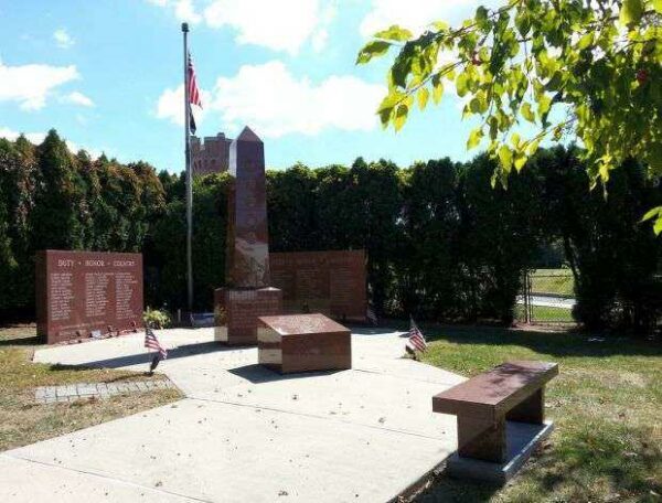 STATEN ISLAND VIETNAM VETERANS MEMORIAL