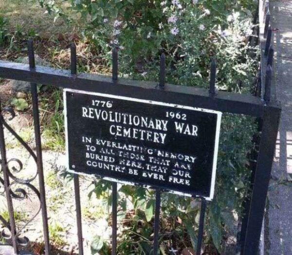 REVOLUTIONARY WAR CEMETERY MEMORIAL PLAQUE