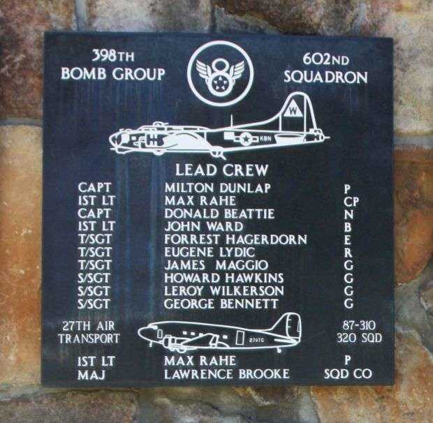 “LEAD CREW” B-17 WAR MEMORIAL PLAQUE