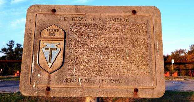 THE TEXAS 36TH DIVISION MEMORIAL HIGHWAY PLAQUE BUCKHOLTS