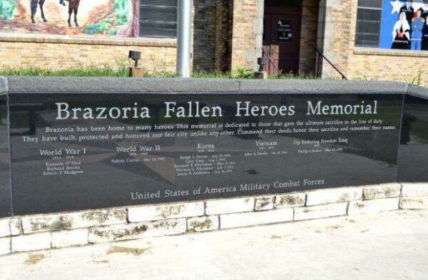 BRAZORIA FALLEN HEROES MEMORIAL CLOSEUP