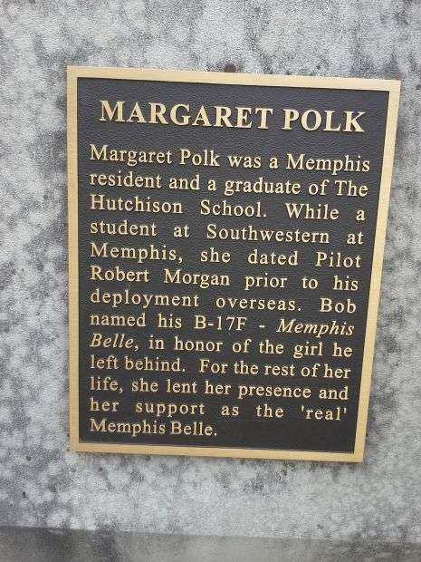 MEMPHIS BELLE WAR MEMORIAL PLAQUE A