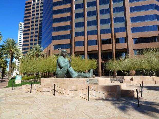 TRIBUTE TO NAVAJO CODE TALKERS MEMORIAL