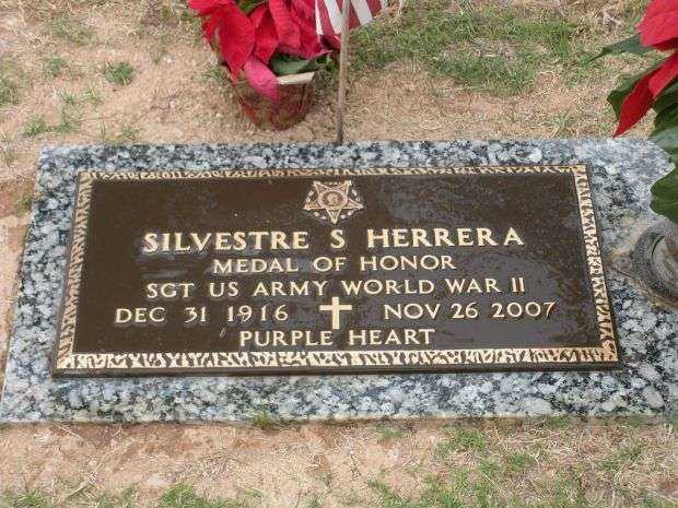 SILVESTRE S HERRERA MEDAL OF HONOR MEMORIAL GRAVESTONE