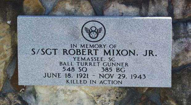 S/SGT. ROBERT MIXON JR. WAR MEMORIAL PLAQUE