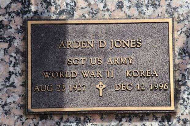 ARDEN D JONES MEMORIAL CEMETERY STONE