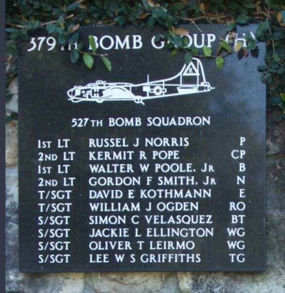527TH BOMB SQUADRON WAR MEMORIAL PLAQUE
