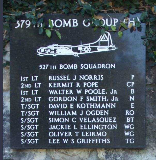 527TH BOMB SQUADRON WAR MEMORIAL PLAQUE