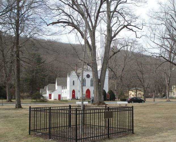 PINE MEADOW LIBERTY TREE MEMORIAL