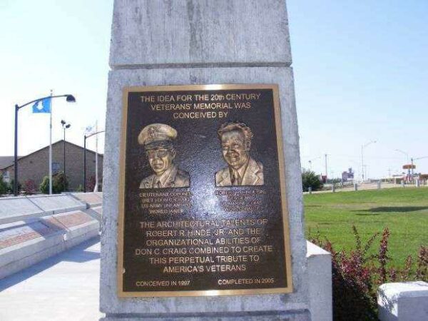 20TH CENTURY VETERANS MEMORIAL PLAQUE