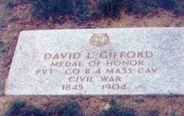 DAVID L GIFFORD MEDAL OF HONOR GRAVESTONE