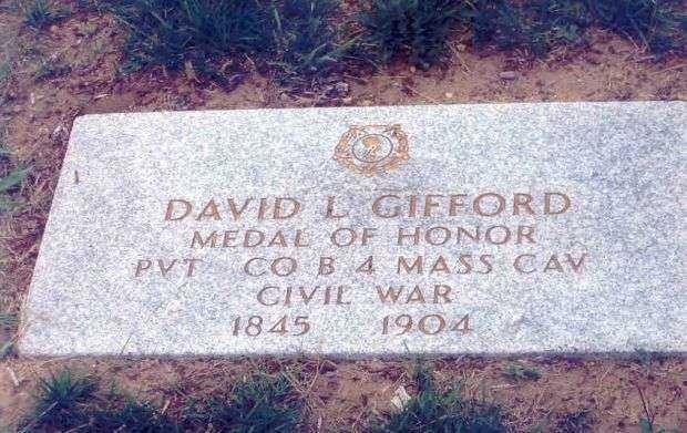 DAVID L GIFFORD MEDAL OF HONOR GRAVESTONE