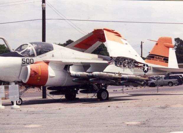 GRUMMAN A-6 INTRUDER MEMORIAL AIRCRAFT