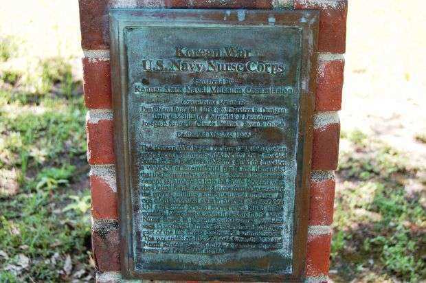 KOREAN WAR U.S. NAVY NURSE CORPS MEMORIAL PLAQUE